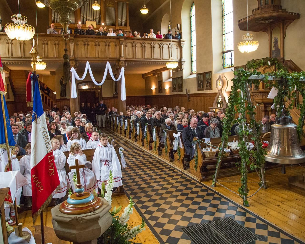 Cérémonie de bénédiction de la 4ème cloche Louise de Marillac